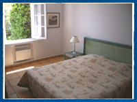 vue de l'autre chambre du 4 pi�ces